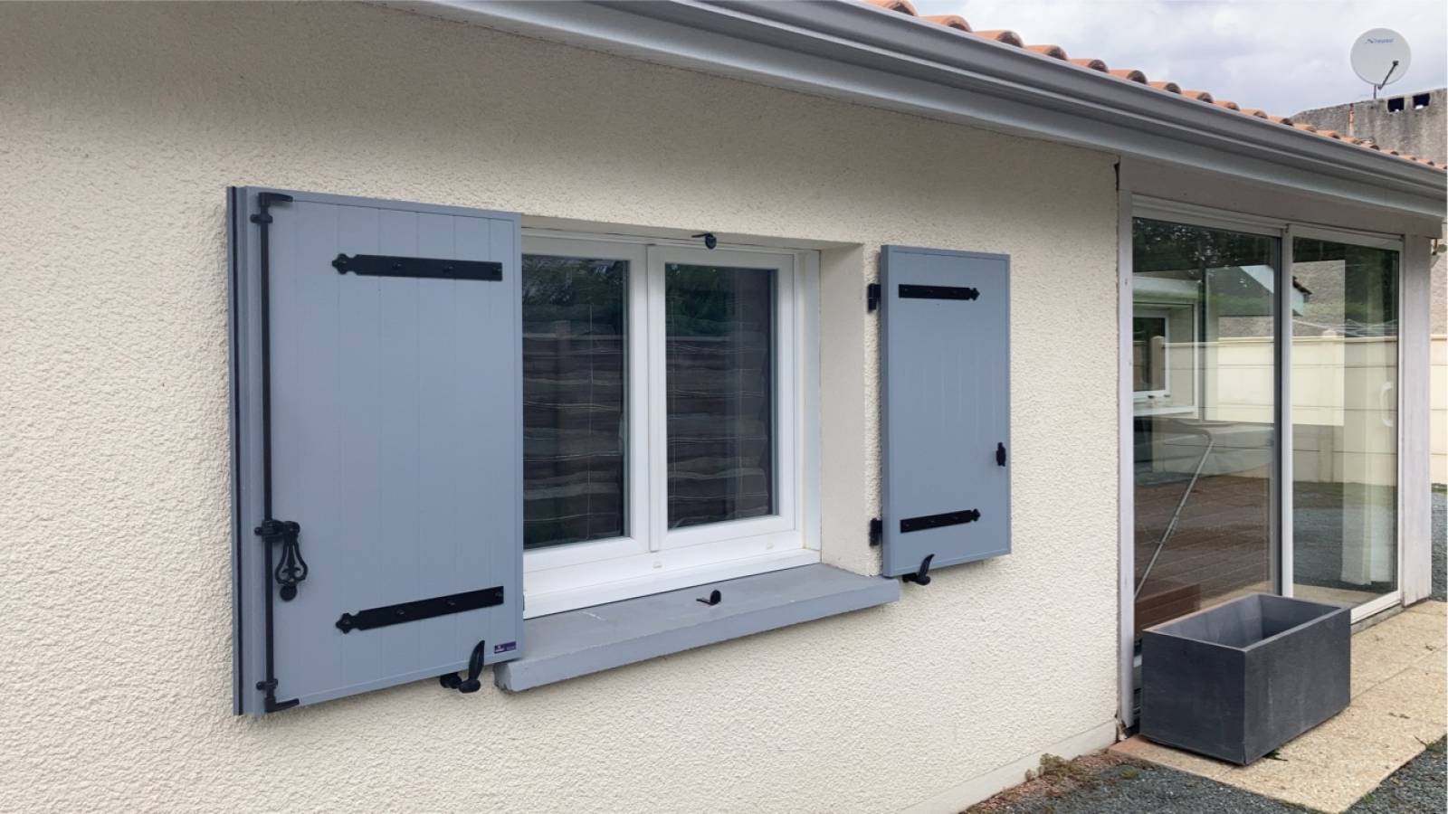 Remplacement de volets battants bois en volets battants aluminium sur Le Teich